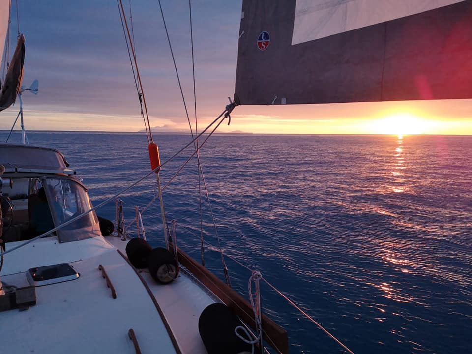 Catalina Morgan 41 Classic sailing