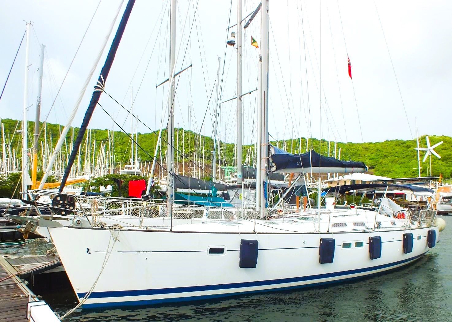 2004 Beneteau Oceanis 473 - Docked
