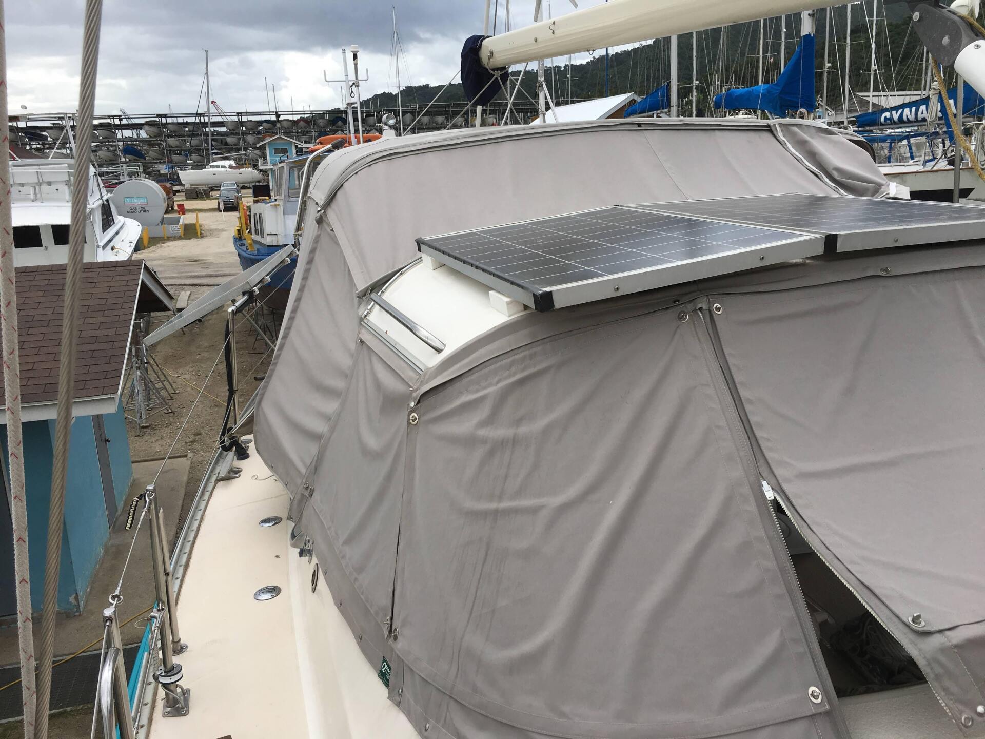 Catalina Morgan 41 Classic full cockpit cover