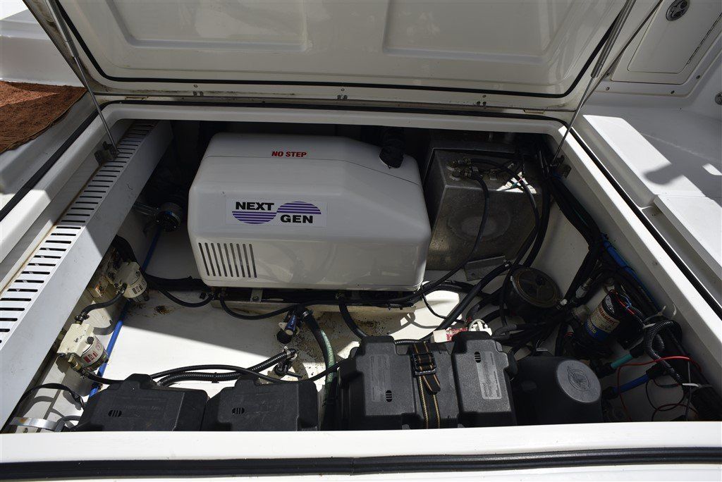 Boston Whaler with Next Gen generator