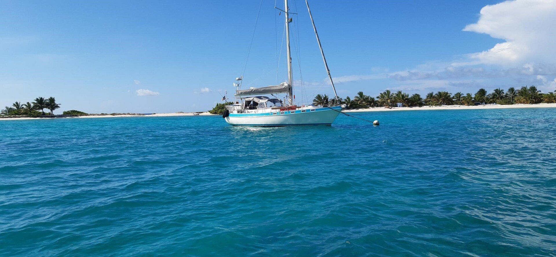 Catalina Morgan 41 Classic at anchor in Carriacou