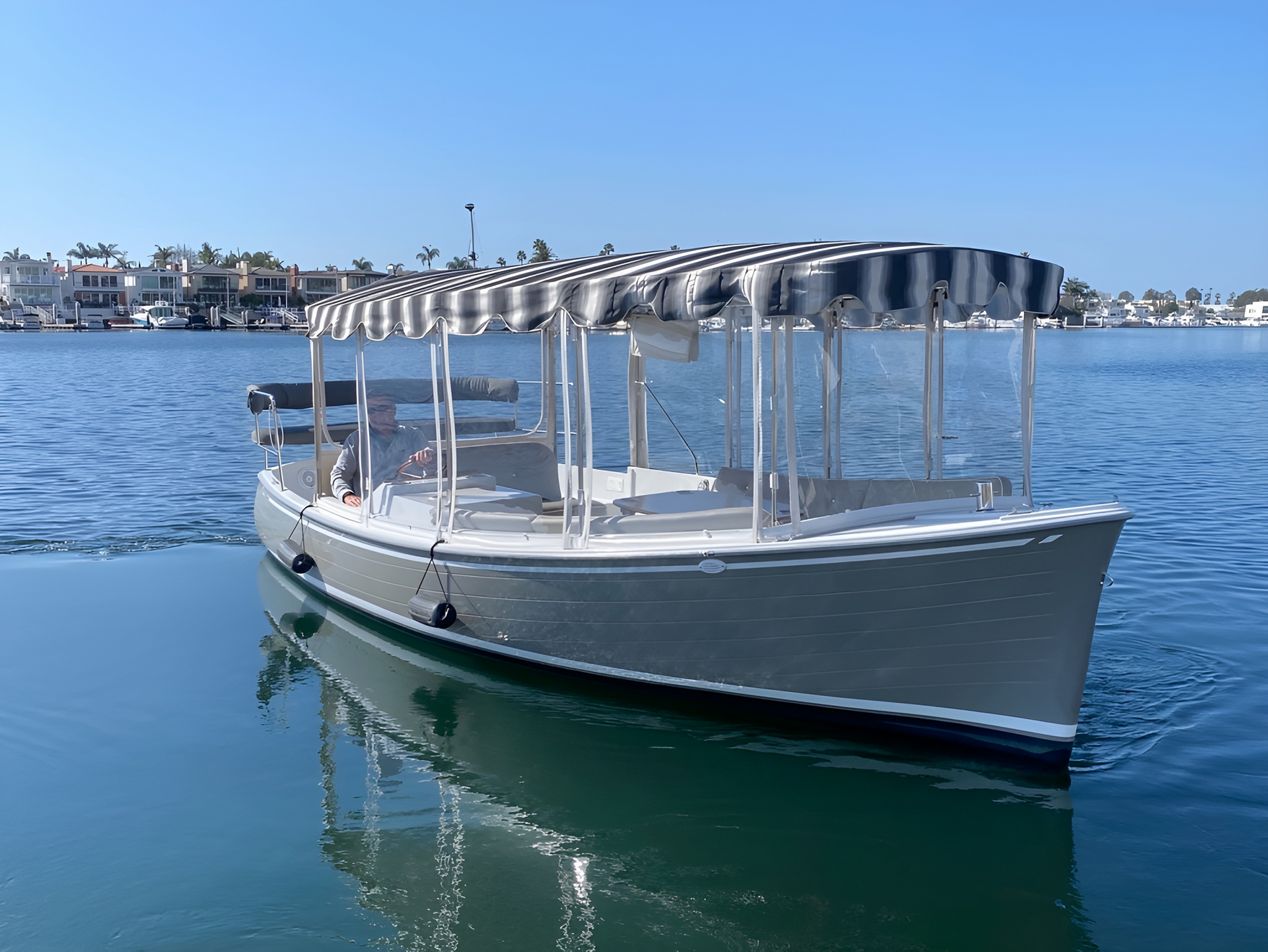 Harbor Knoll's New Private Boat, available for private boat tours for our guests