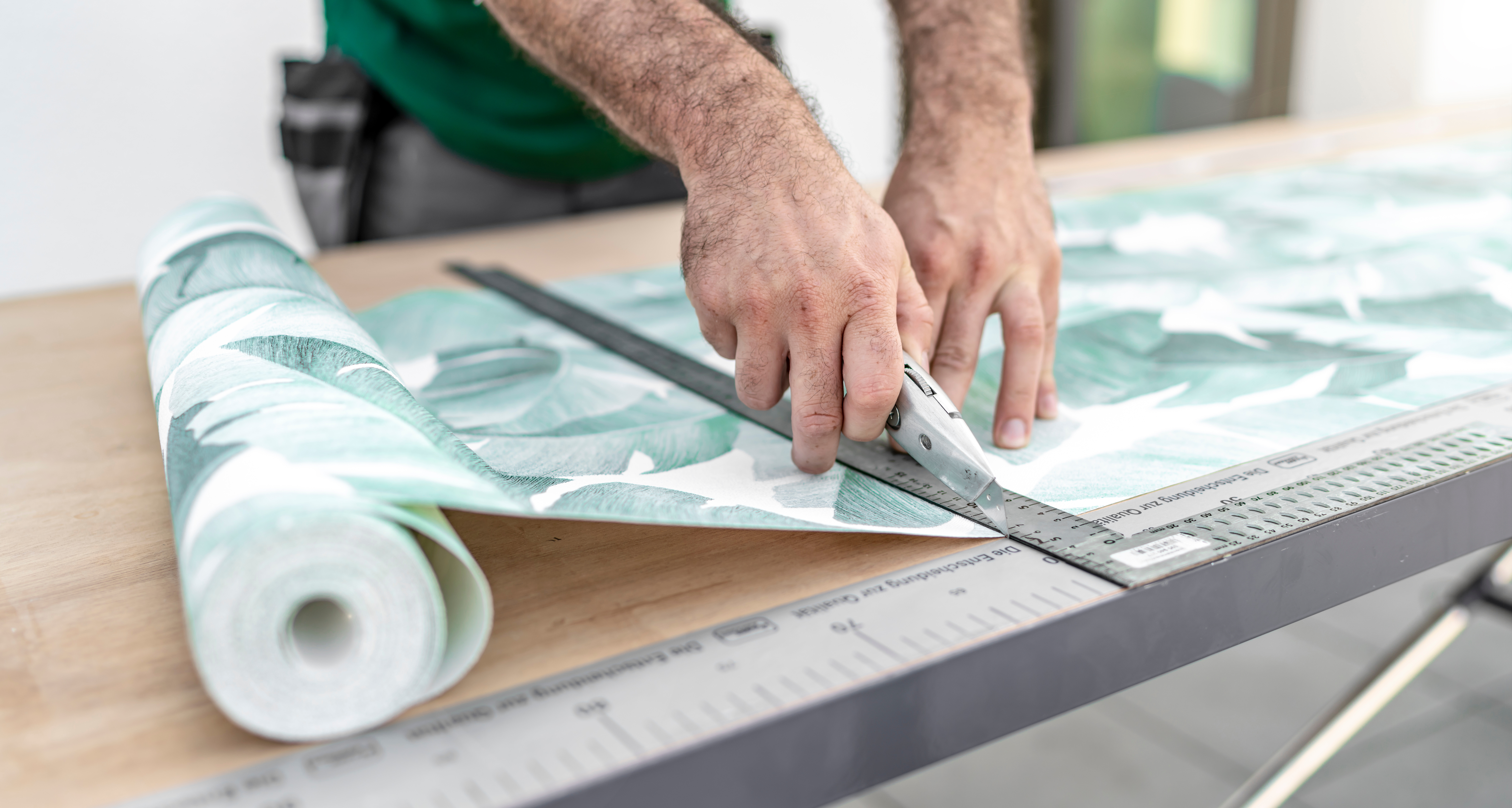 wallpapering