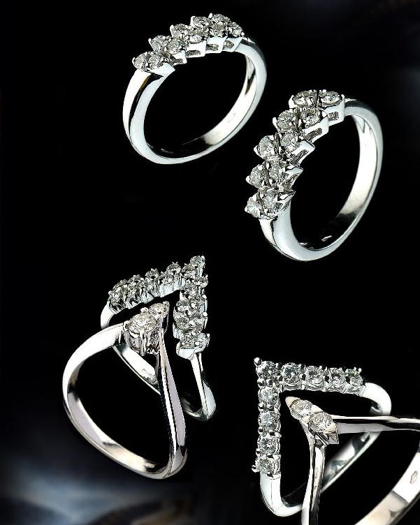ANELLI CON DIAMANTI ORO BIANCO 18K 