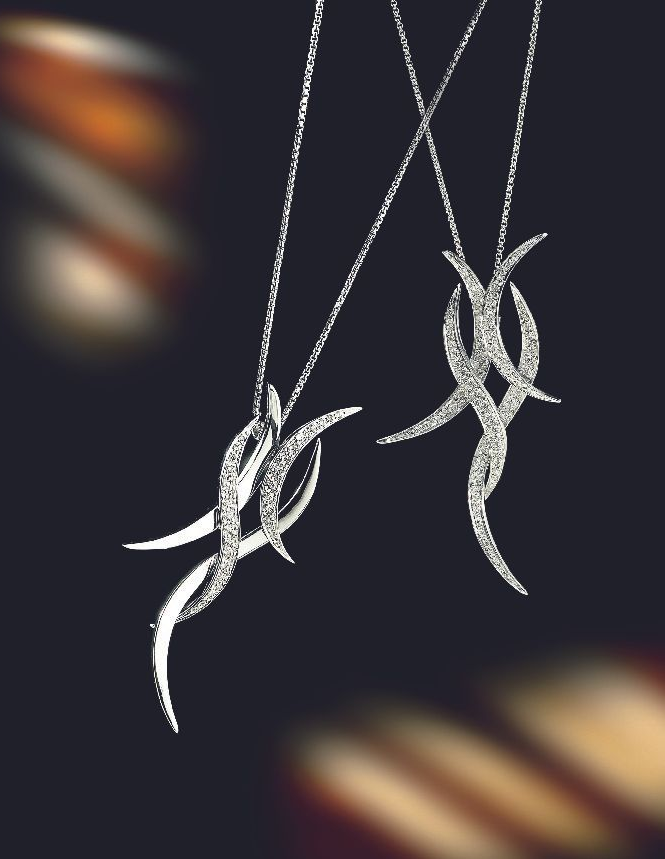 COLLANA CON PENDENTE E ORECCHINI  ORO  BIANCO 18K  