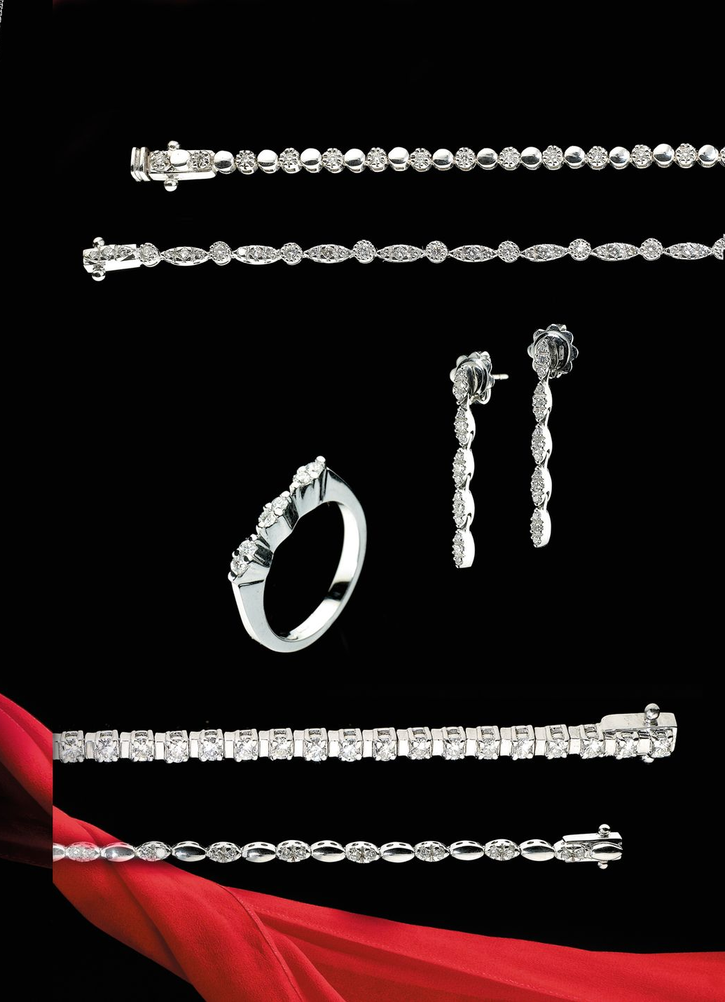 BRACCIALI ORECCHINI CON DIAMANTI  ORO BIANCO 18K
