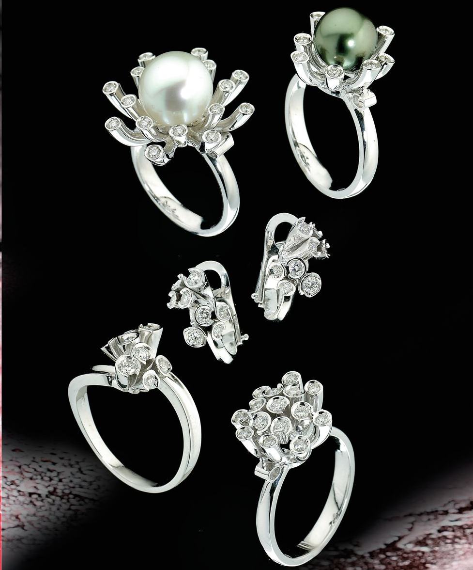 ANELLI CON PERLE E DIAMANTI ORO BIANCO 18K