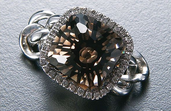 ANELLO A CATENA MORBIDA CON TOPAZIO FUME', DIAMANTI  IN ORO 18K BIANCO