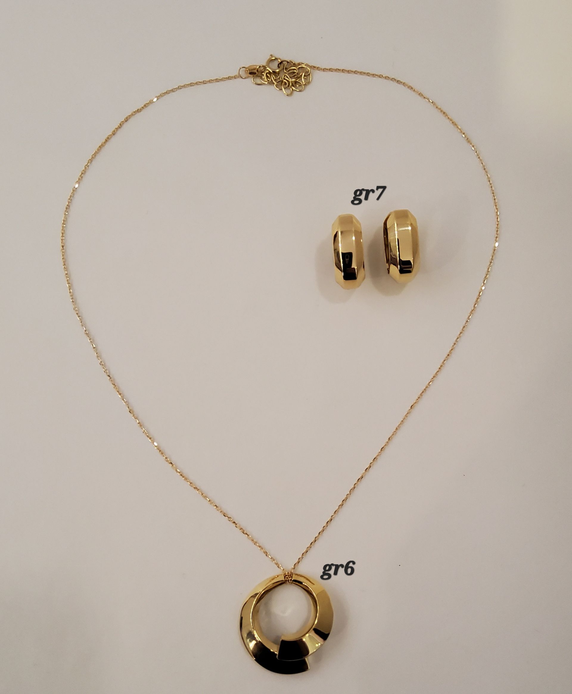 COLLANA CON PENDENTE, ORECCHINI  ORO GIALLO 18K 