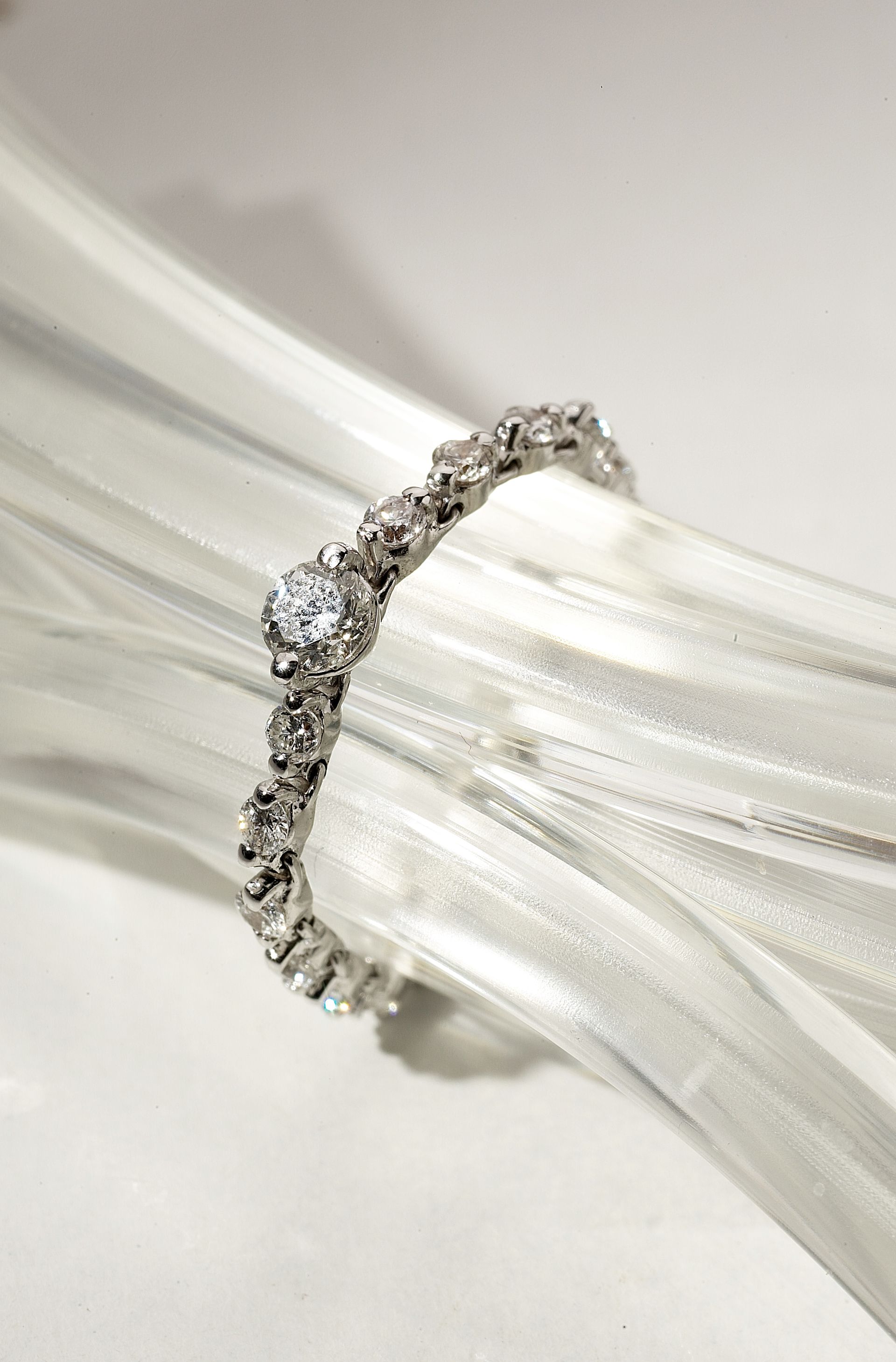 ANELLO 18 KT ORO BIANCO DIAMANTI NATURALI 