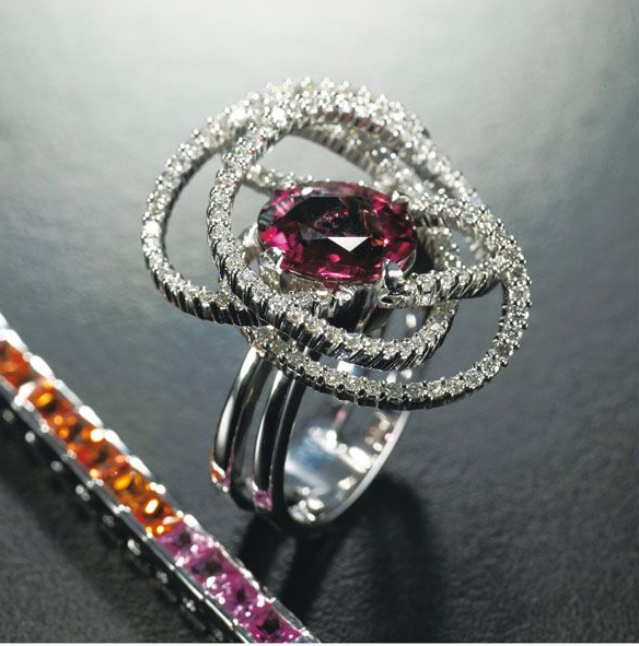 ANELLI CON DIAMANTI  E TORMALINE 18K ORO BIANCO