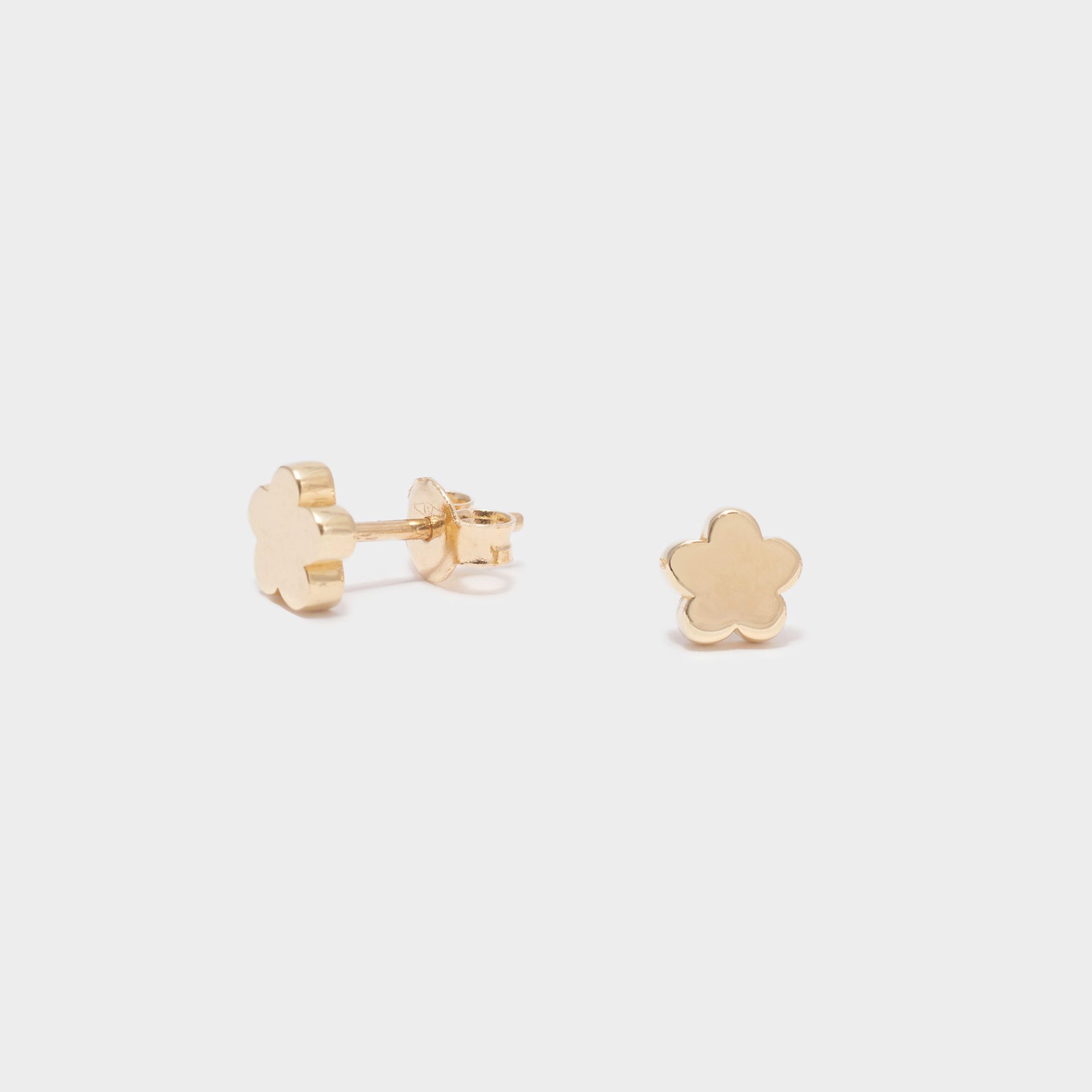 ORECCHINI 18 KT STAMPATO FORMA FIORE CHIUSURA FARFALLINA