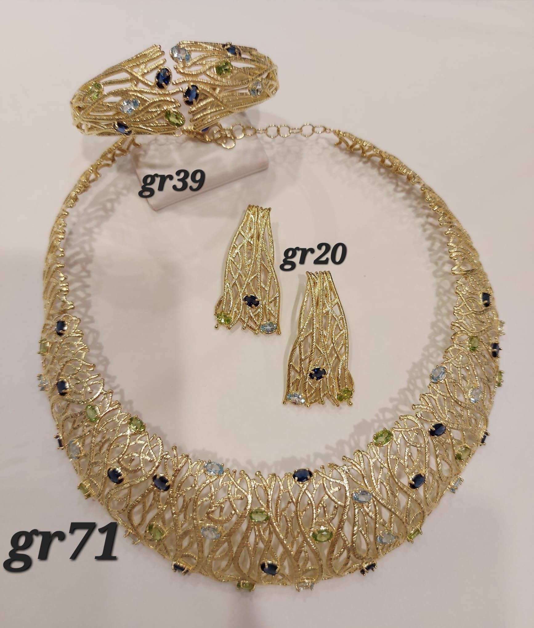 PARURE CON COLLANA, ORECCHINI E ANELLO ORO GIALLO  18K  