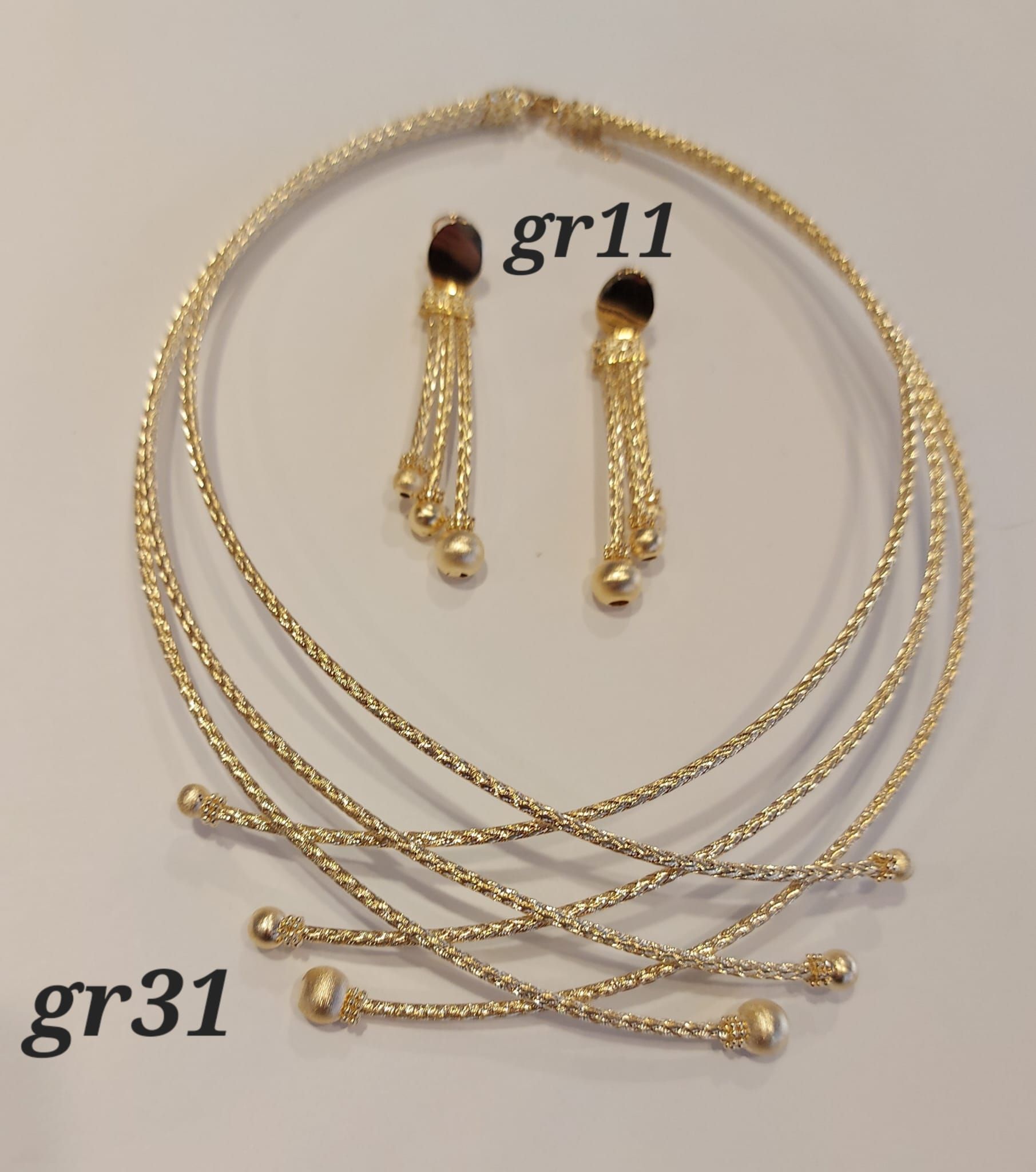 PAURE 18 KT CON COLLANA E ORECCHINI 
