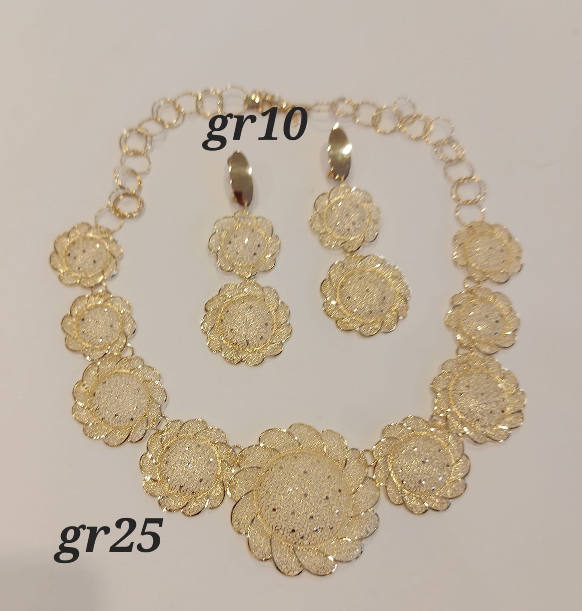 PAURE 18 KT CON COLLANA E ORECCHINI 