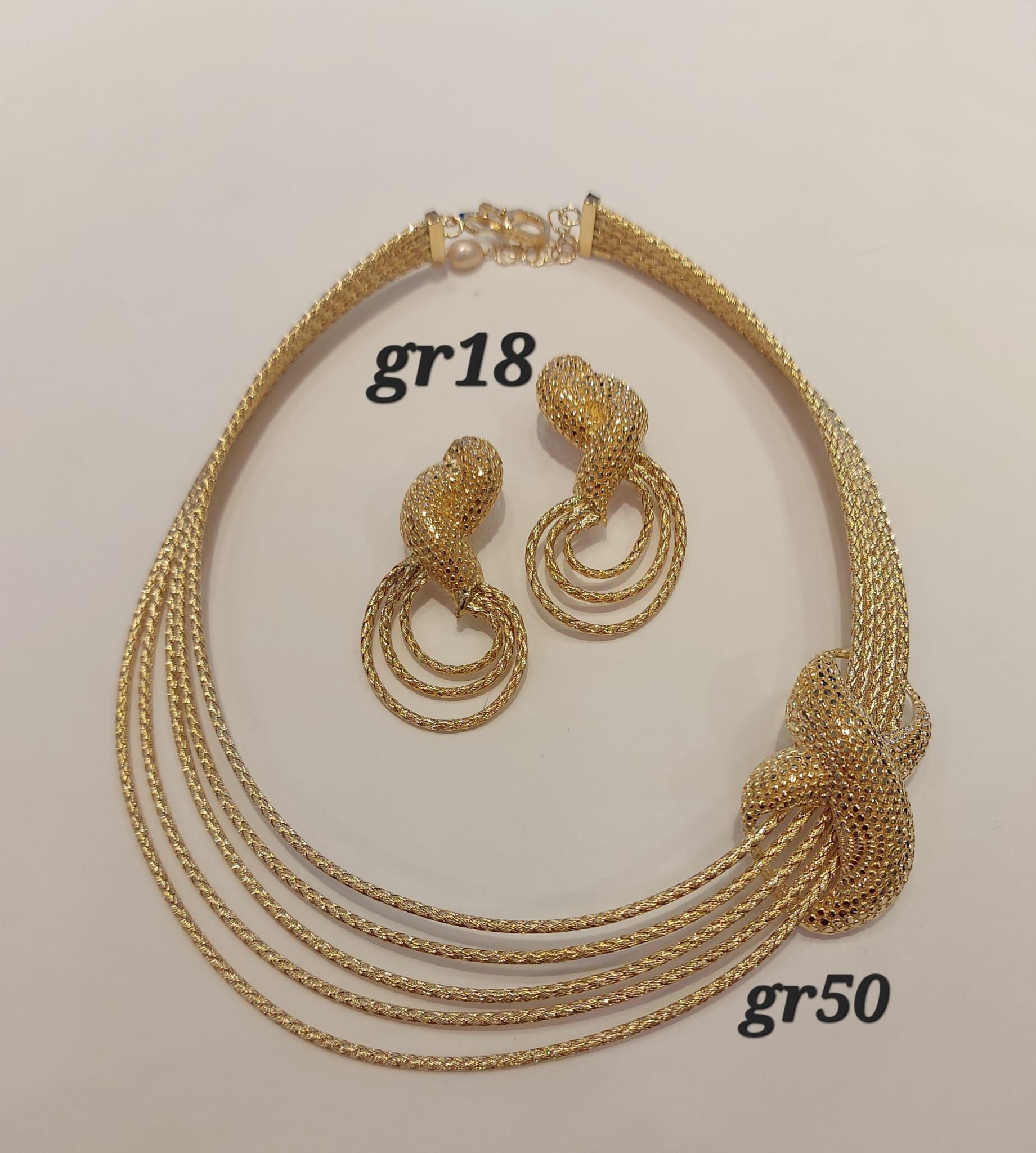 PAURE 18 KT CON COLLANA E ORECCHINI 