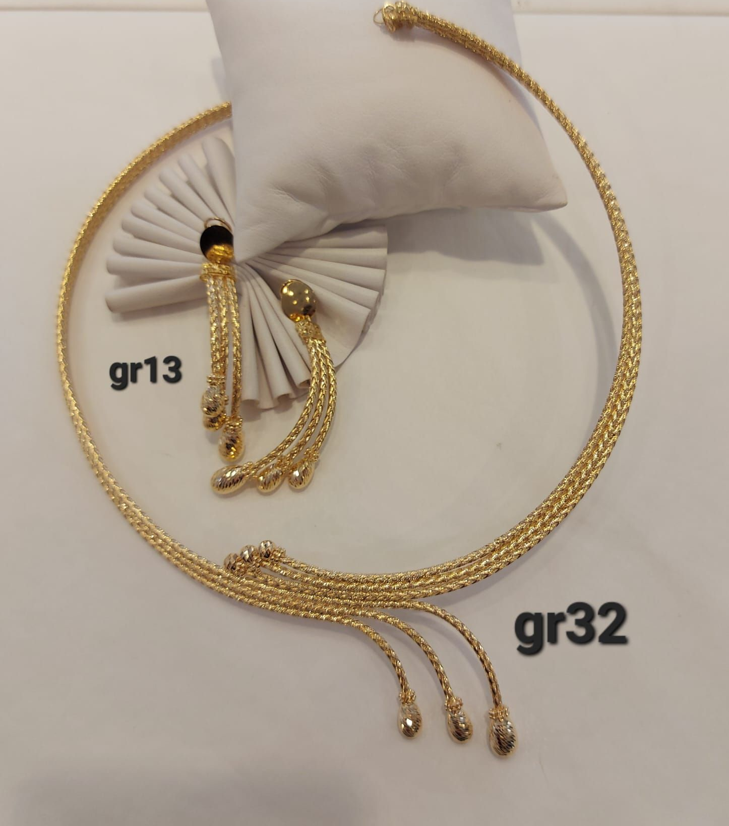 COMPLETO CON COLLANA, ORECCHINI E BRACCIALE ORO GIALLO 18K
