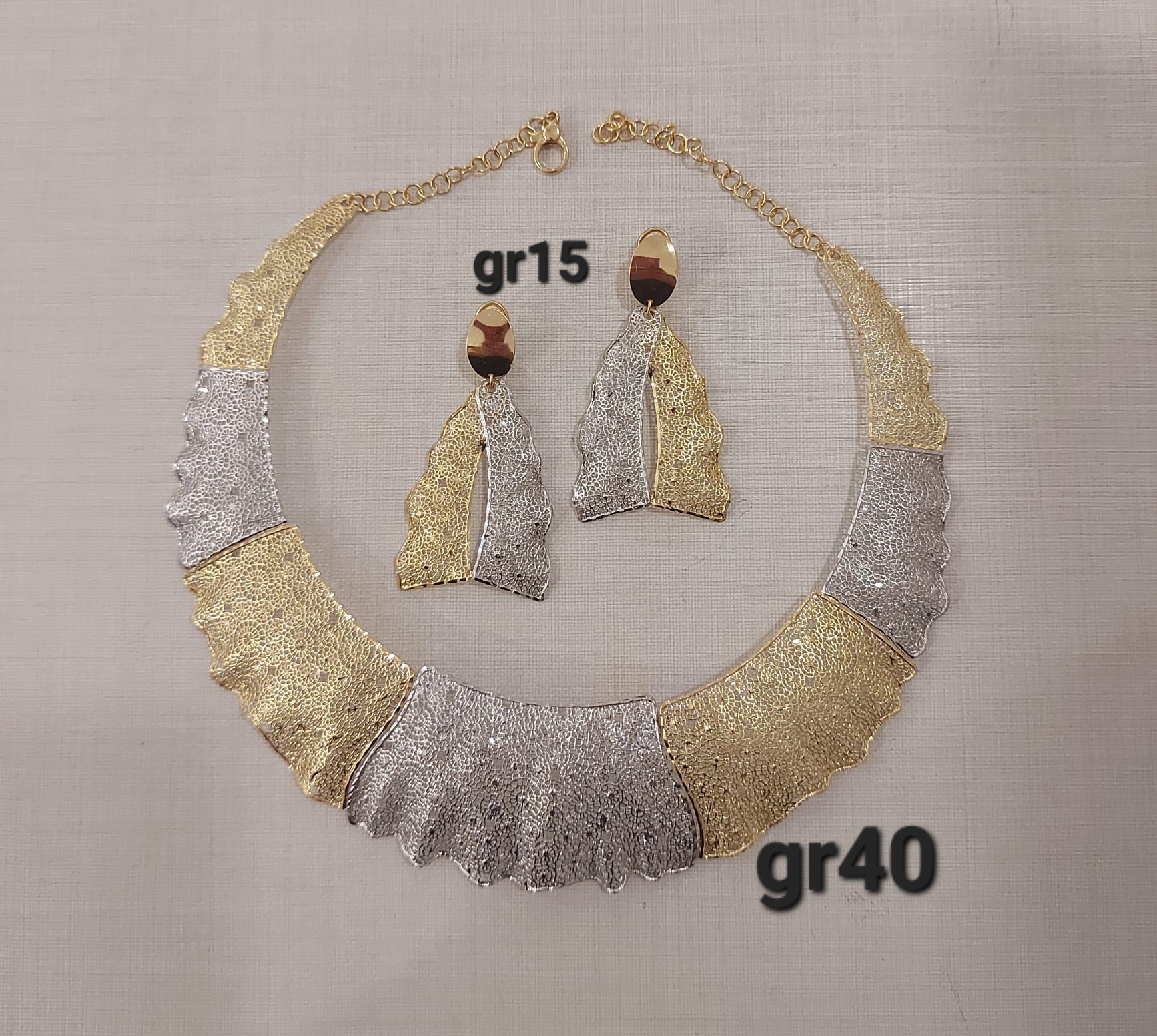 PAURE 18 KT CON COLLANA E ORECCHINI 
