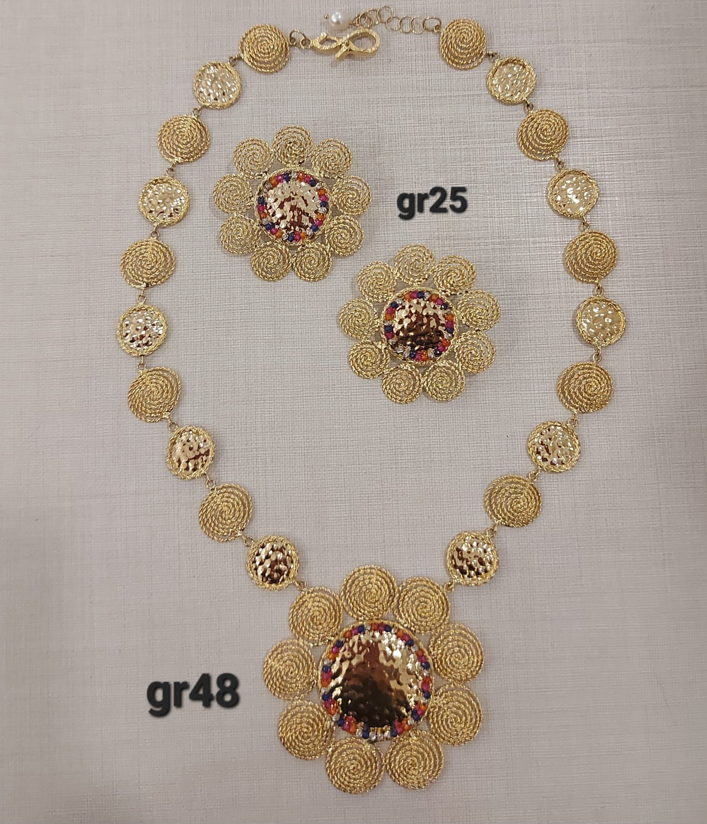 PAURE 18 KT CON COLLANA E ORECCHINI 