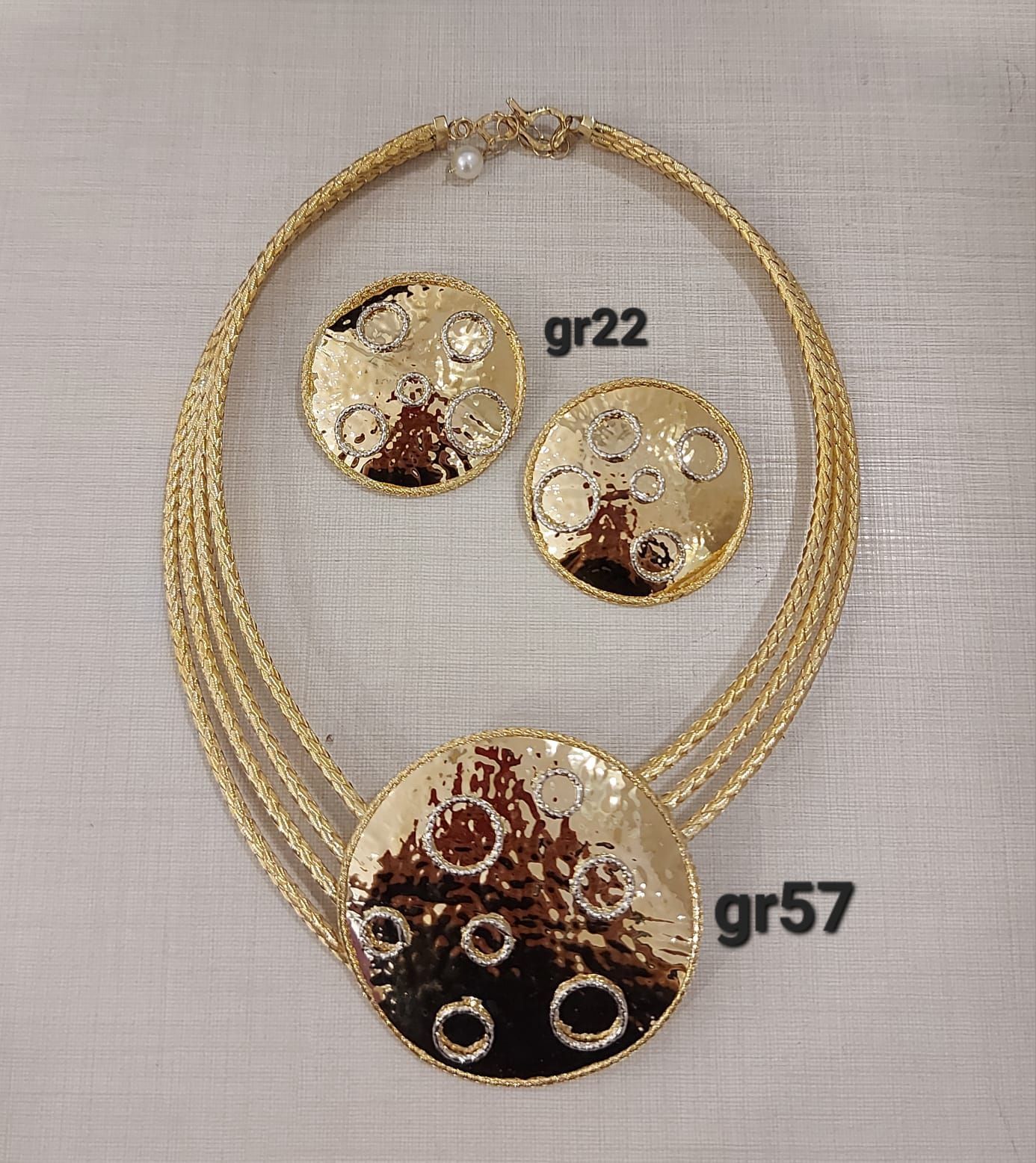 PAURE 18 KT CON COLLANA E ORECCHINI 