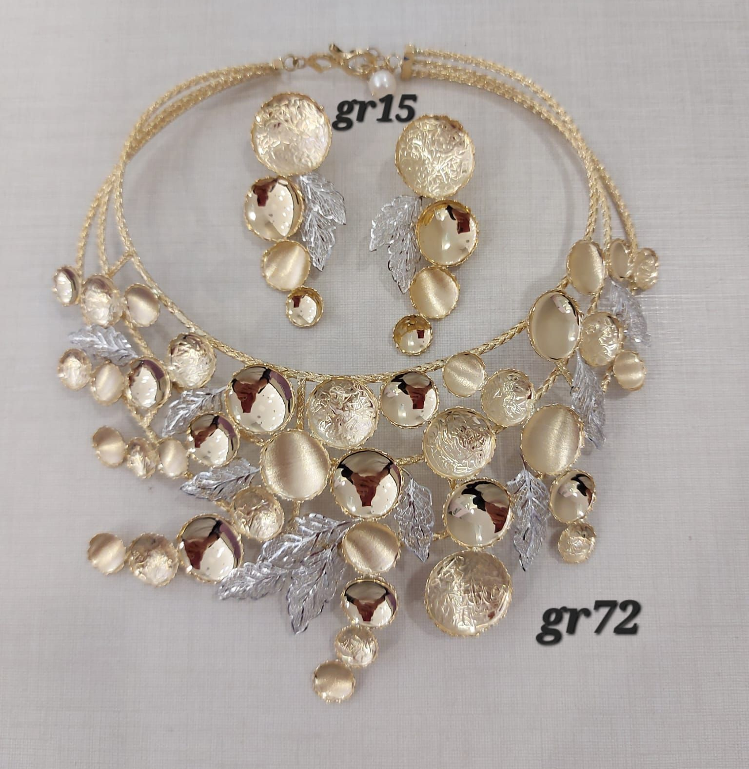 PAURE 18 KT CON COLLANA E ORECCHINI 