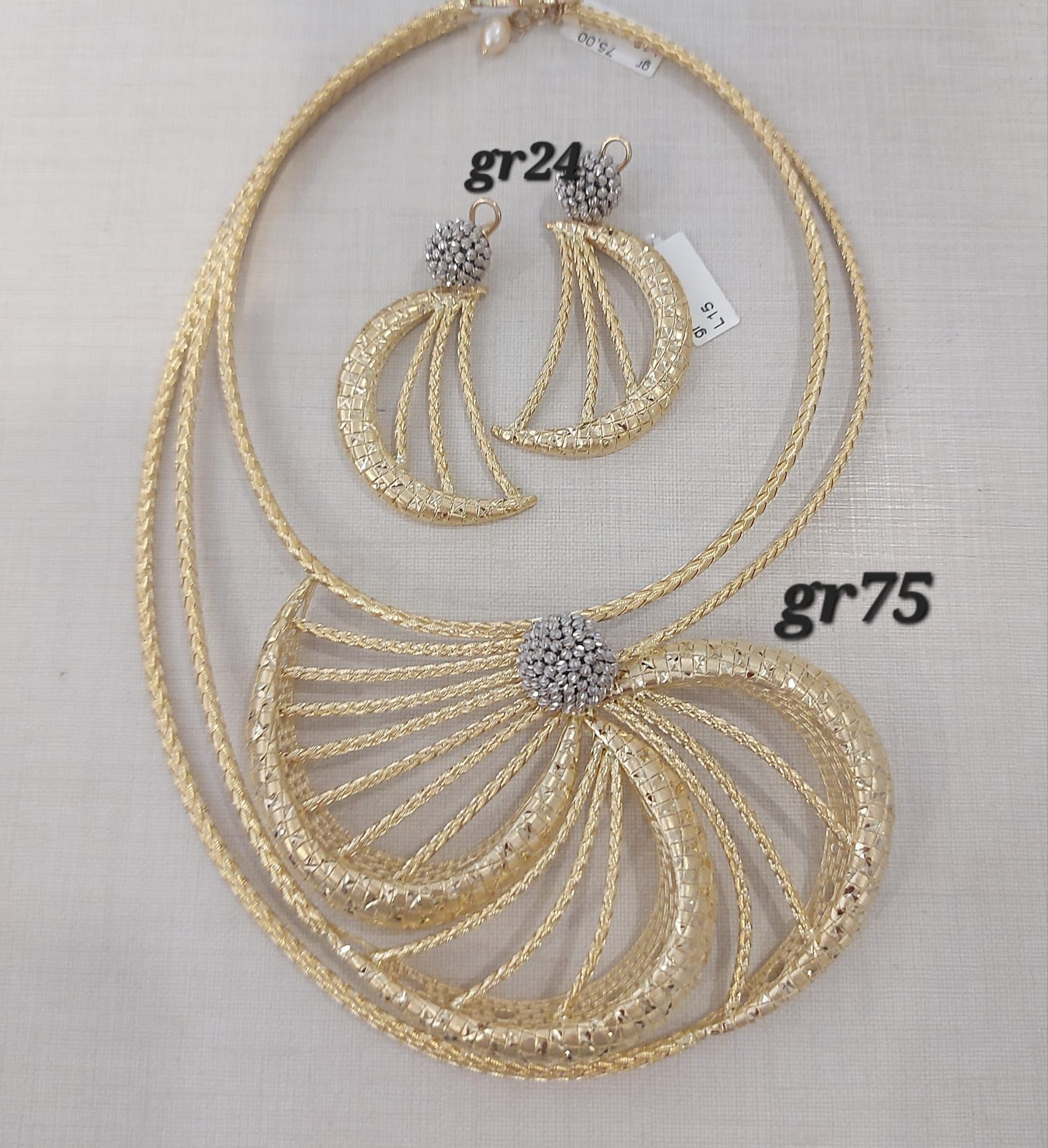 PAURE 18 KT CON COLLANA E ORECCHINI 