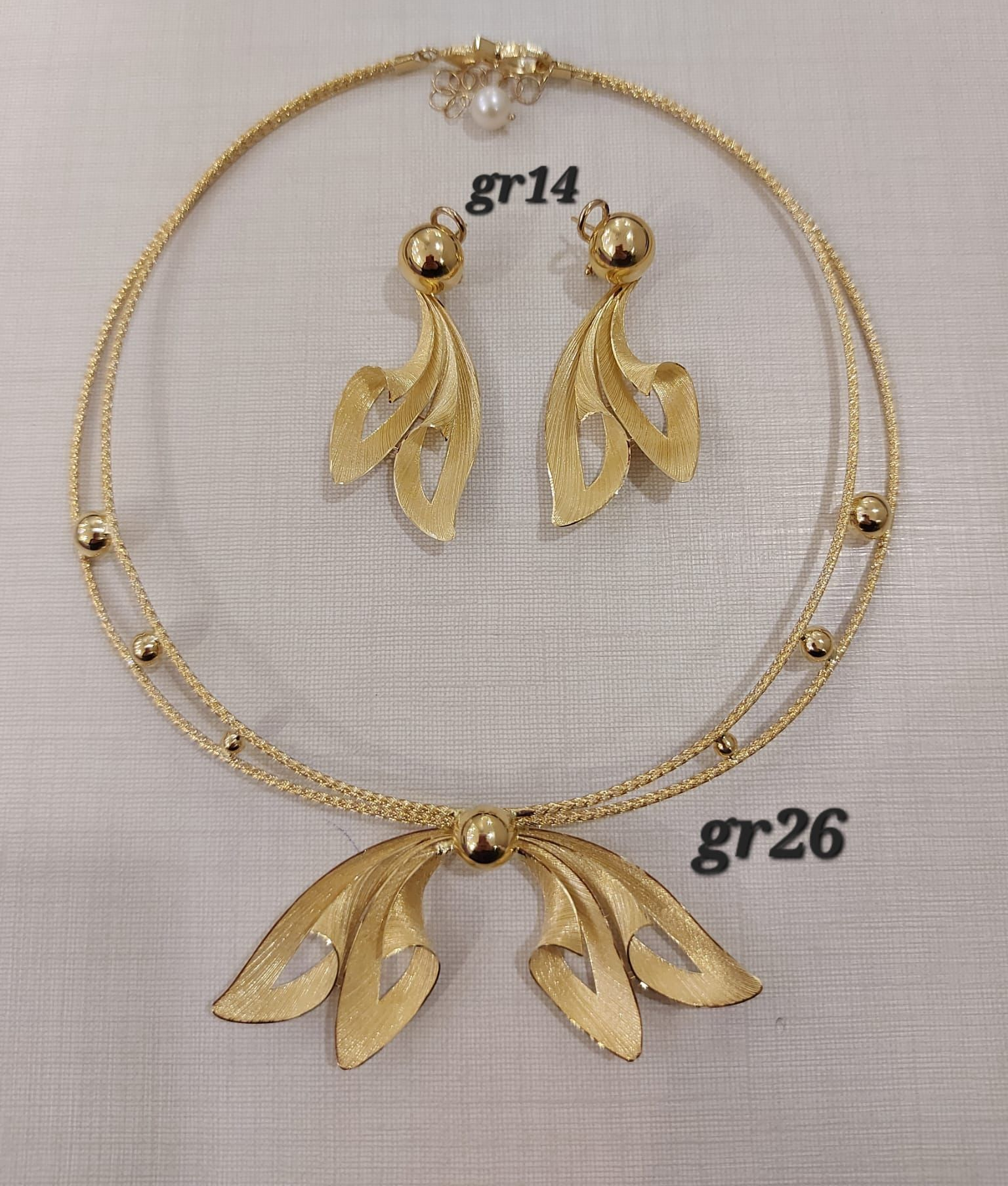 COLLANA CON ORECCHINI ORO GIALLO  18K
