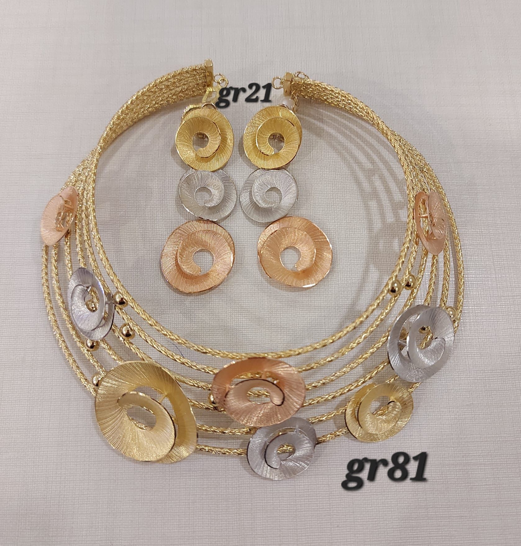 PARURE CON ORECCHINI  ORO 18K  BIANCO, GIALLO E ROSA