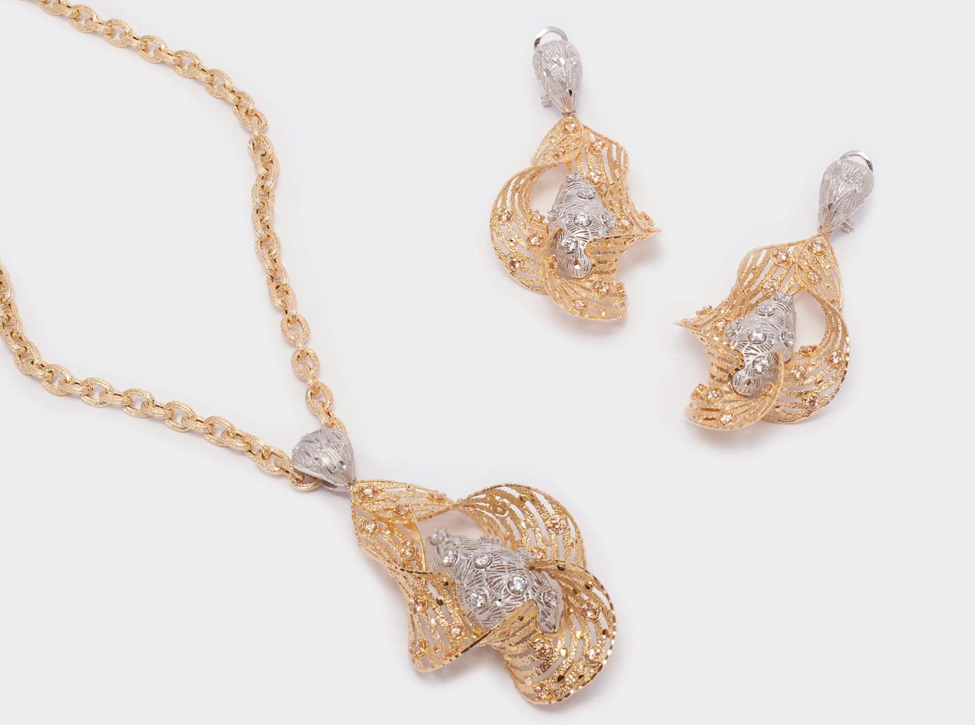 PARURE BICOLORE COLLANA CON ORECCHINI ORO 18 KT
