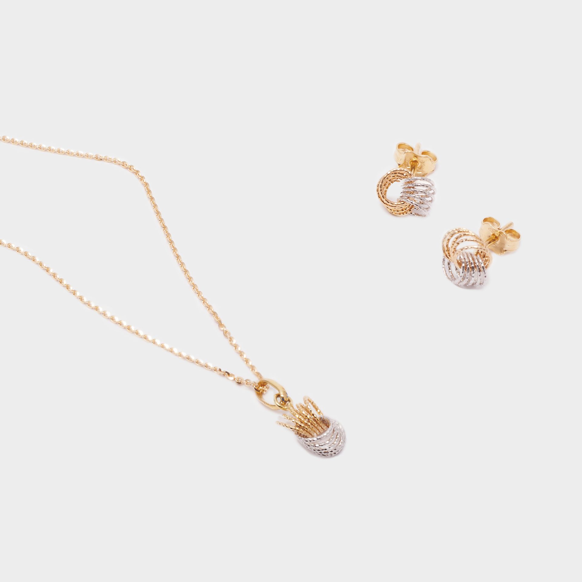 PARURE CON ORECCHINI  E PENDENTE ORO GIALLO E 
 BIANCO 18K 