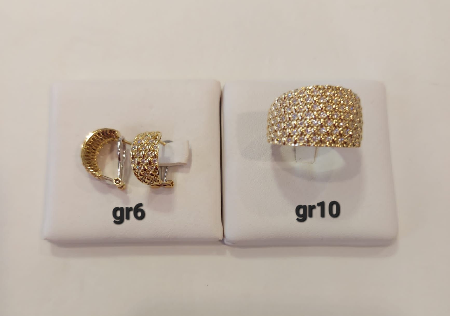 ORECCHINI E ANELLO SFACCETTATI  ORO 18K GIALLO 
