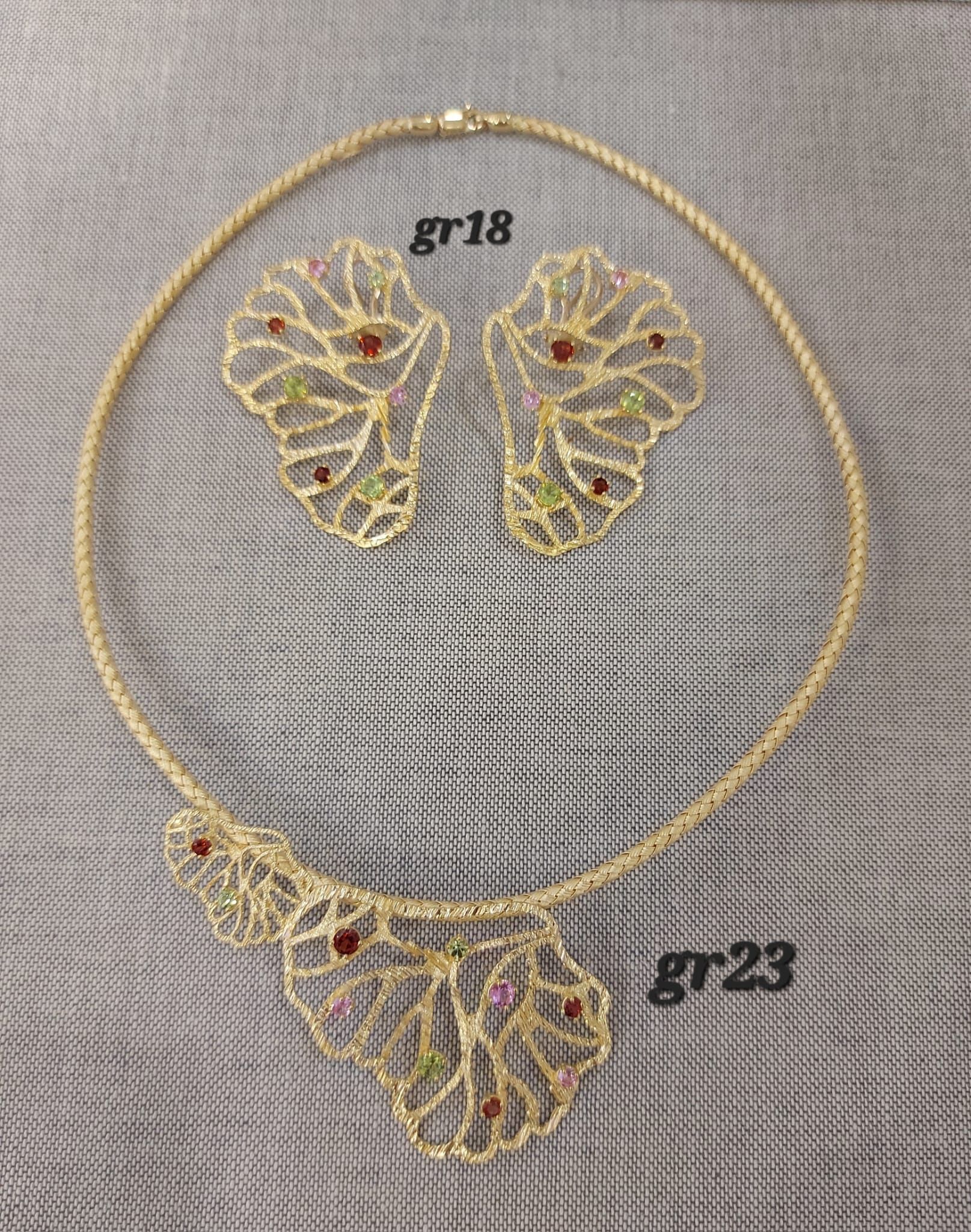 PARURE COMPLETA CON COLLANE ORECCHINI  ORO 18K  BIANCO E PIETRE