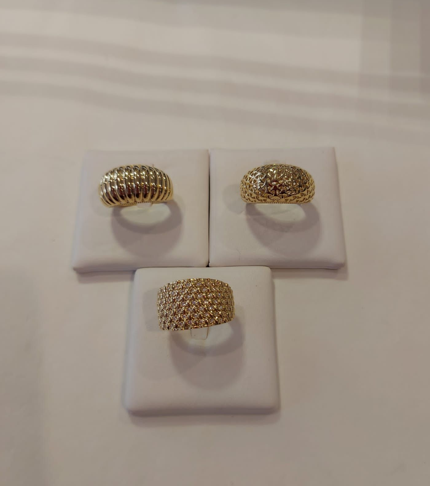 anello fesonato e anello glitterato 18k oro giallo