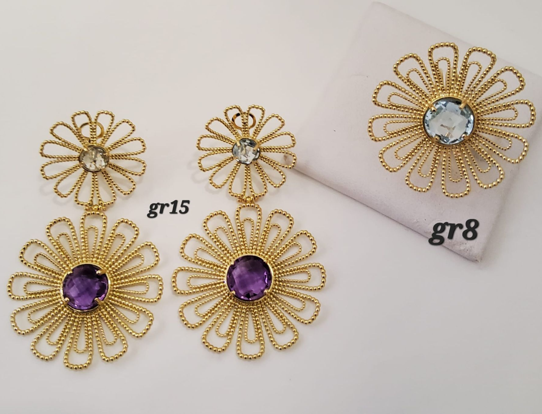 ORECCHINI E ANELLO ORO 18 KT CON MOTIVO FLOREALE 
