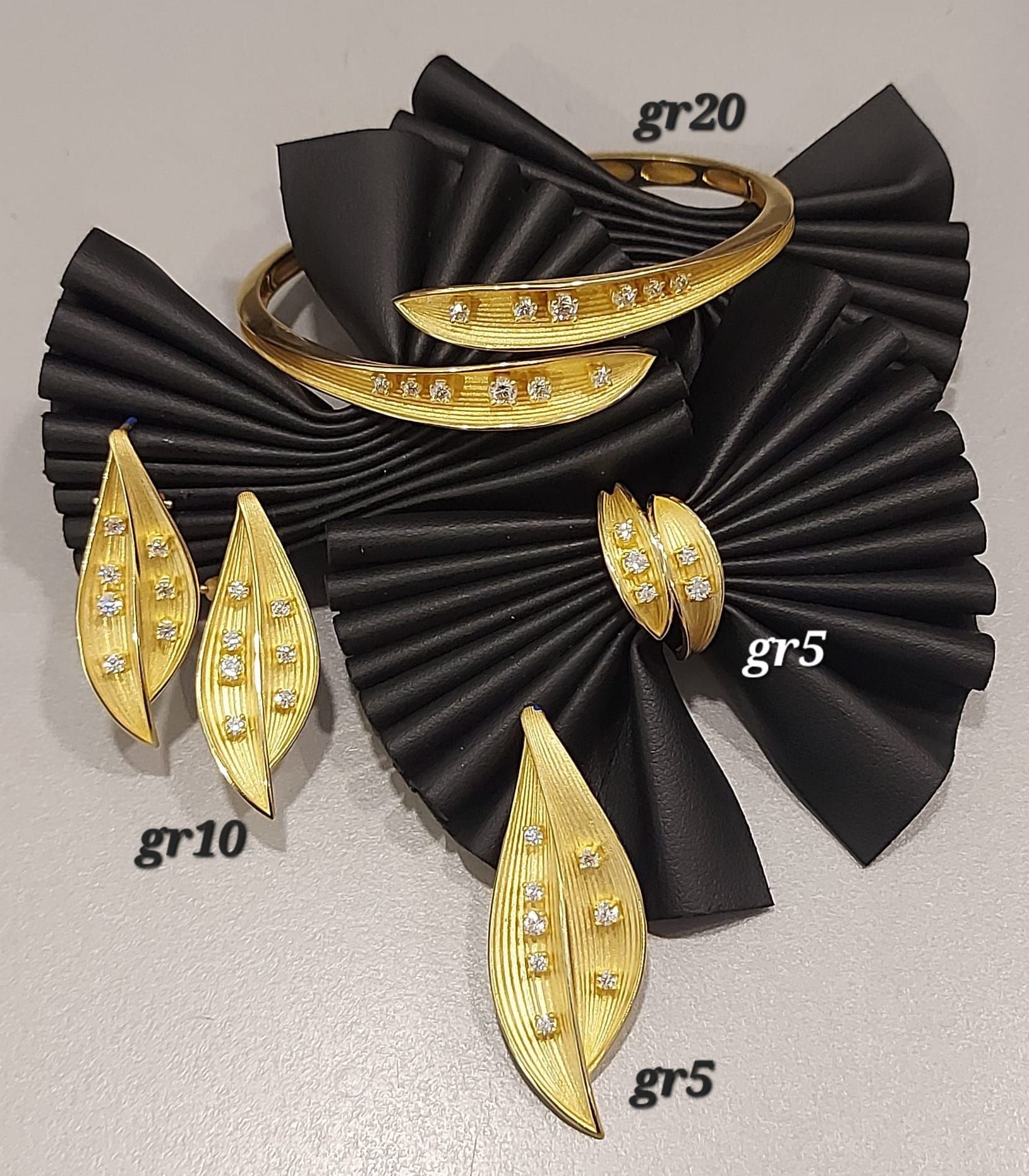 COMPLETO CON ORECCHINI, BRACCIALE E ANELLO ORO 