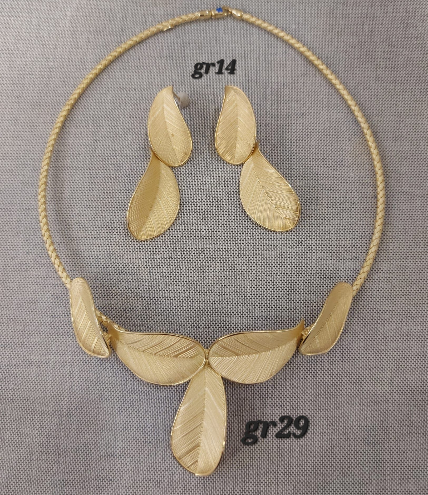 PARURE CON COLLANE ORECCHINI  ORO  GIALLO 18K 