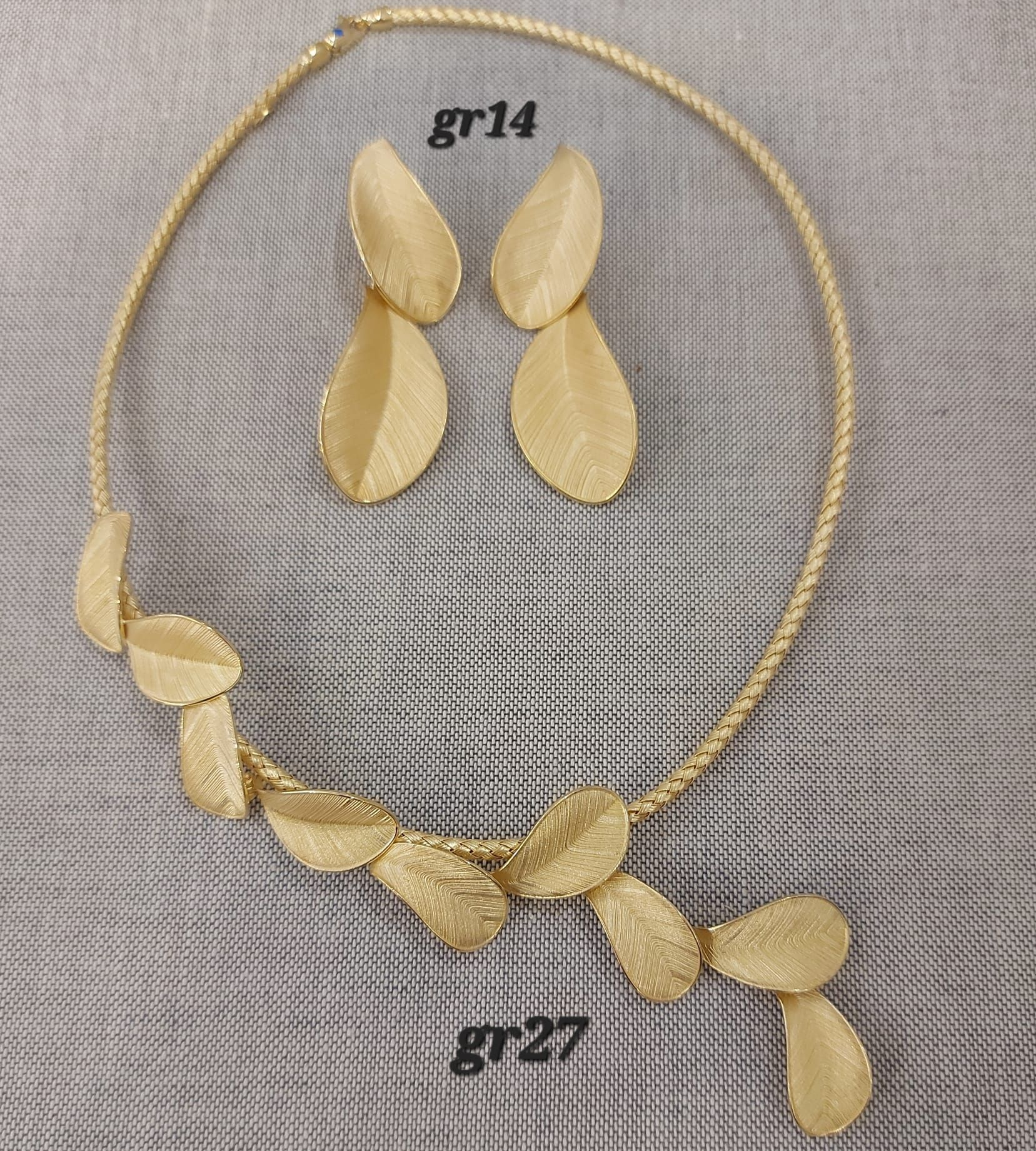 PARURE CON COLLANE ORECCHINI  ORO  GIALLO 18K 