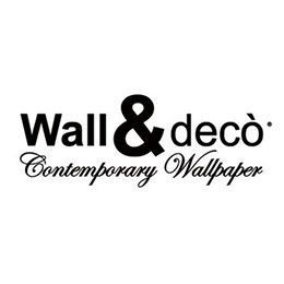 Logo di Wall&decò Contemporary Wallpaper in corsivo nero e testo in grassetto su sfondo bianco.