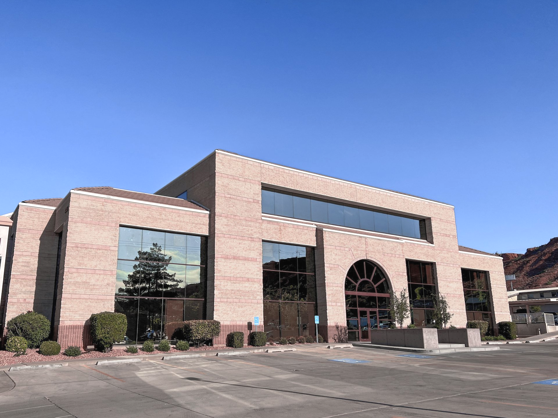 Jenning Business Centre on St. George Blvd
