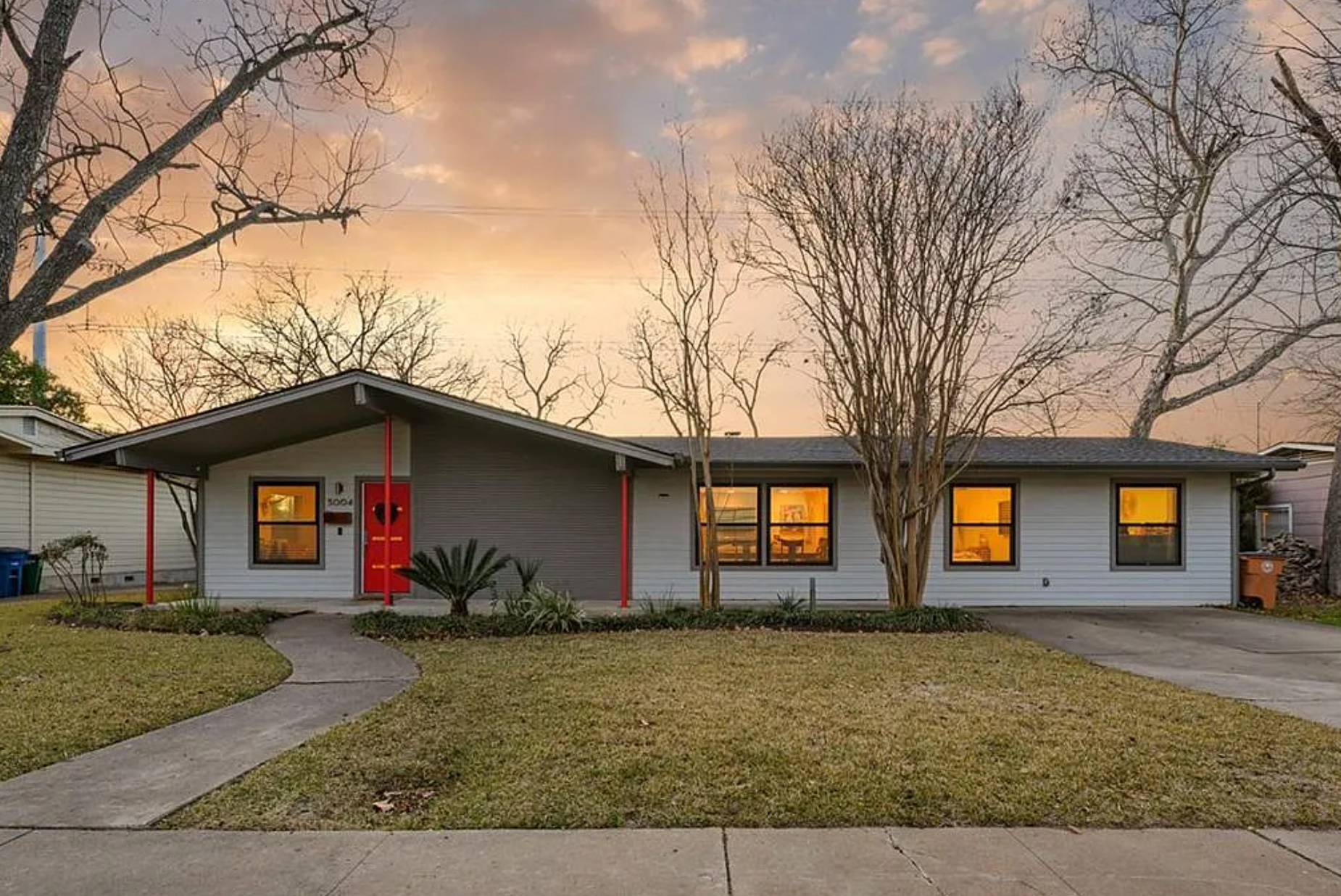 5004 Westfield Dr