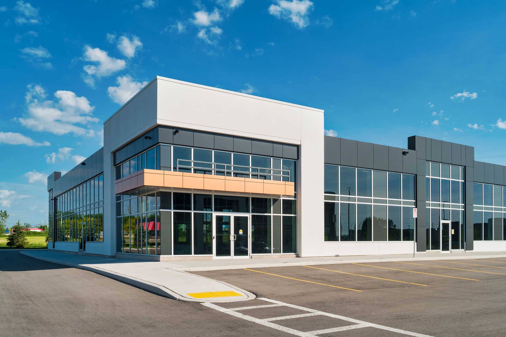 Commercial Building - Richmond Hills, GA - Coastal Soft Power Wash