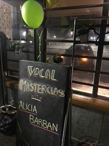 A sign that says vocal masterclass with alicia barban on it.