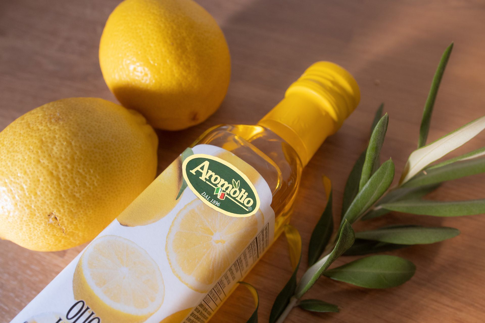 Aromolio - olio extravergine di oliva e olio aromatizzato