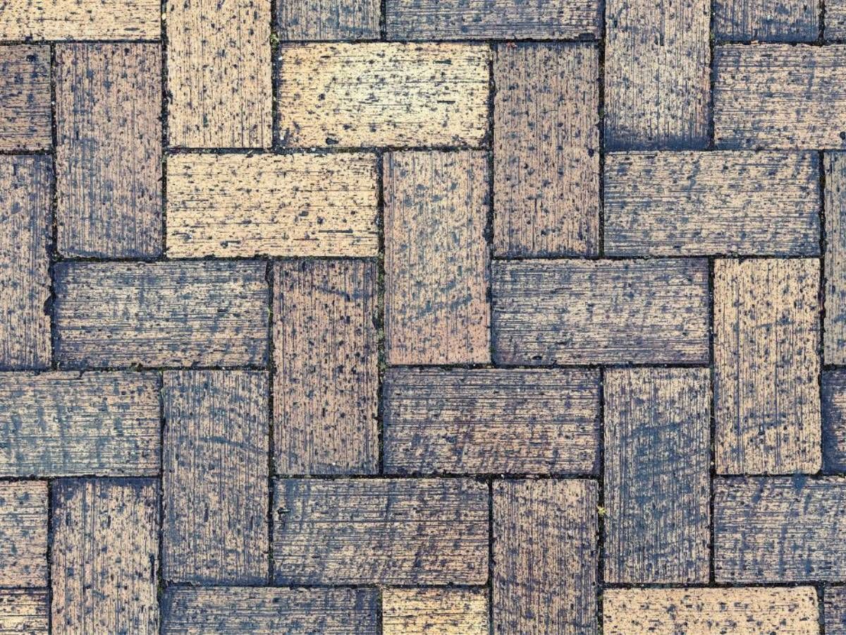 Stretcher Bond Block Paving
