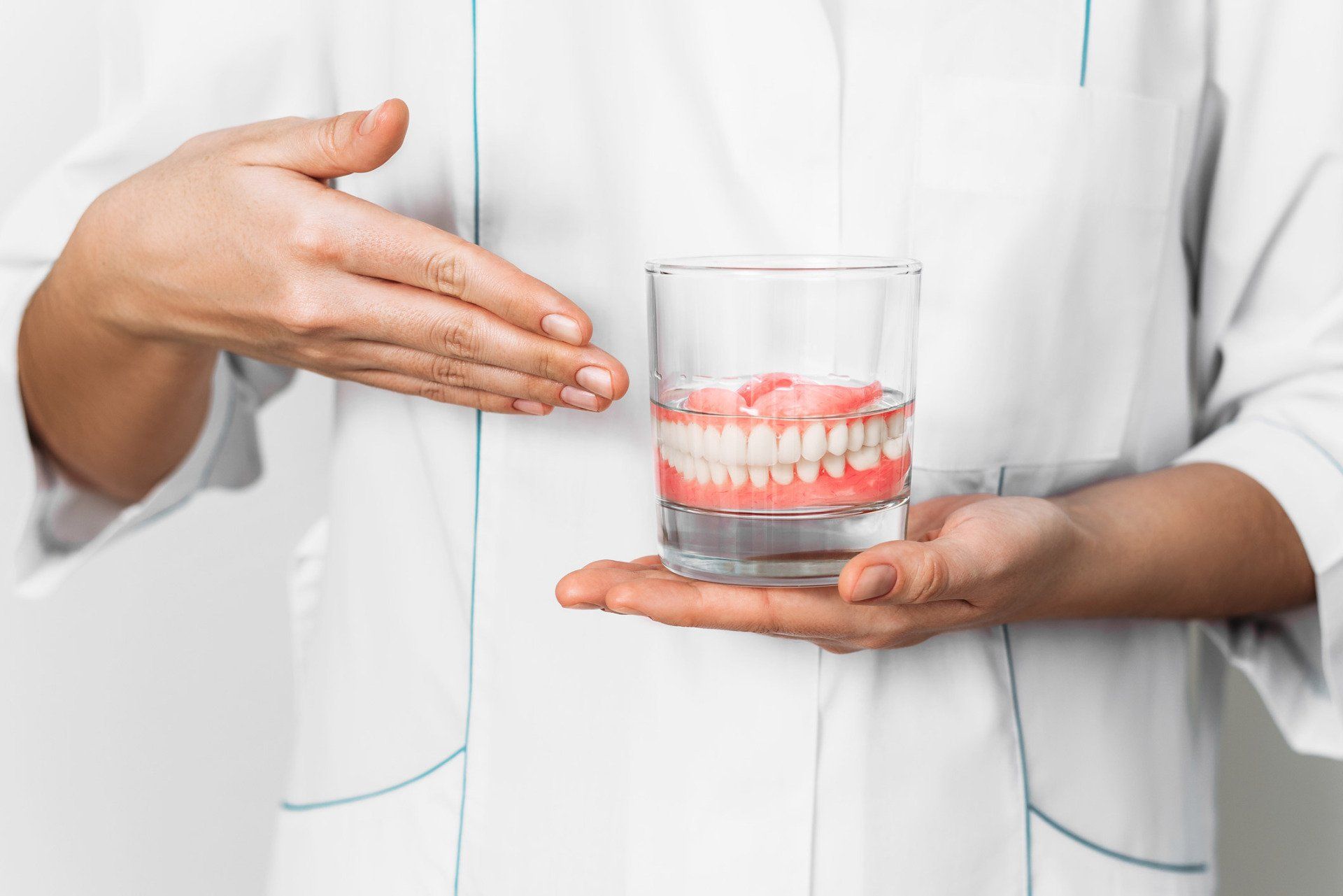 Full removable plastic denture | Ringwood, VIC | Abstract Arch Denture Clinic