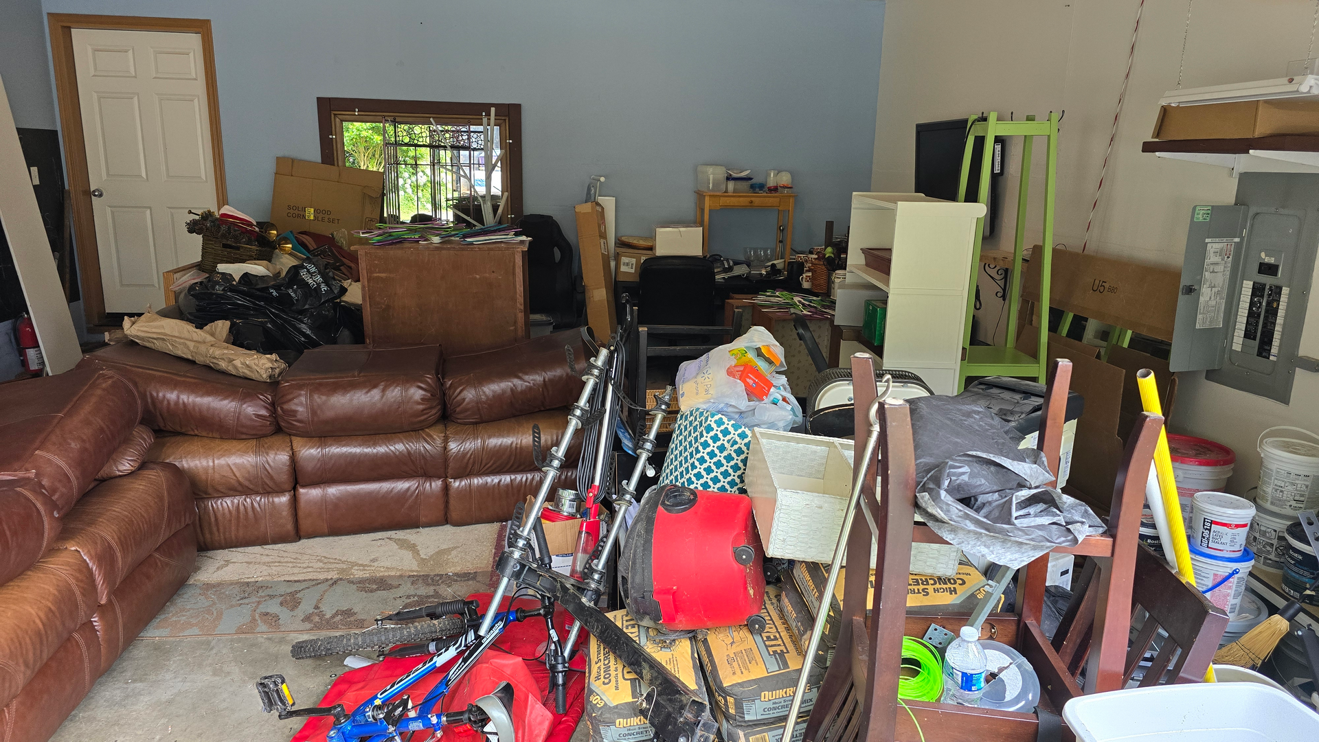 junk removal, tenant cleanout