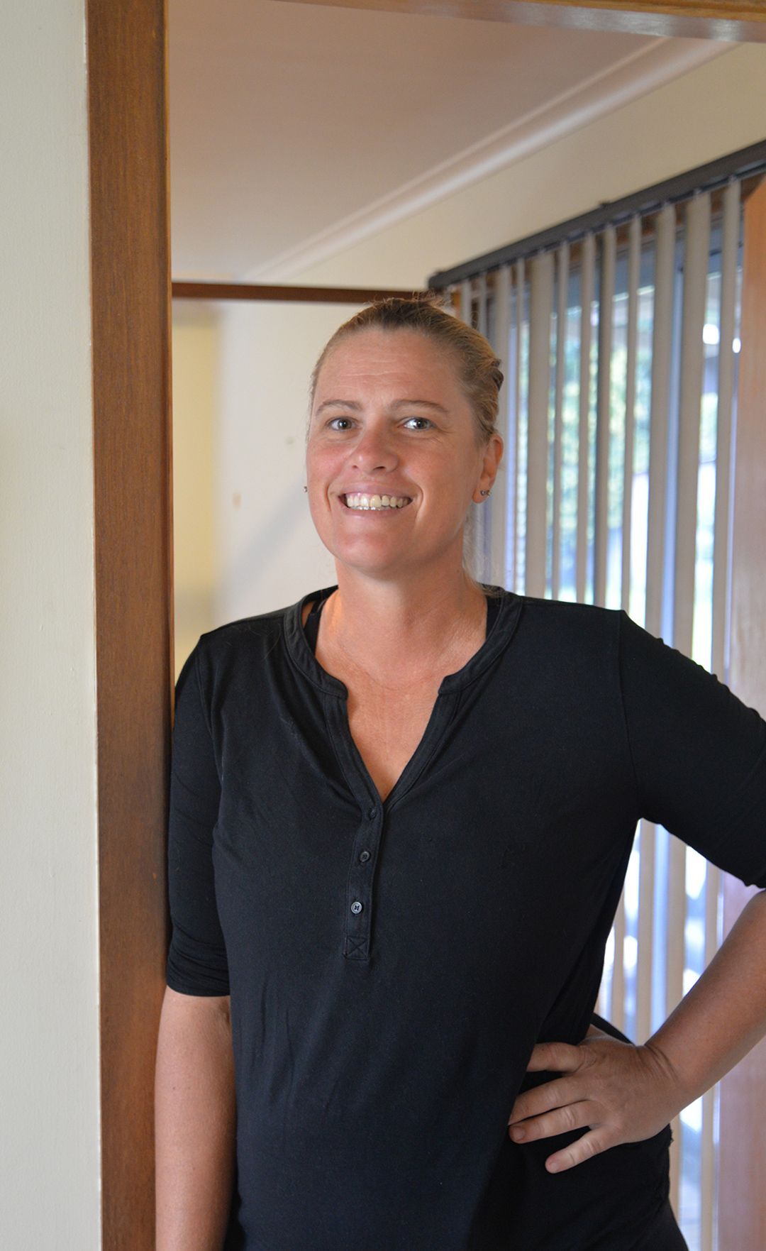 Smiling lady named Amanda Wright