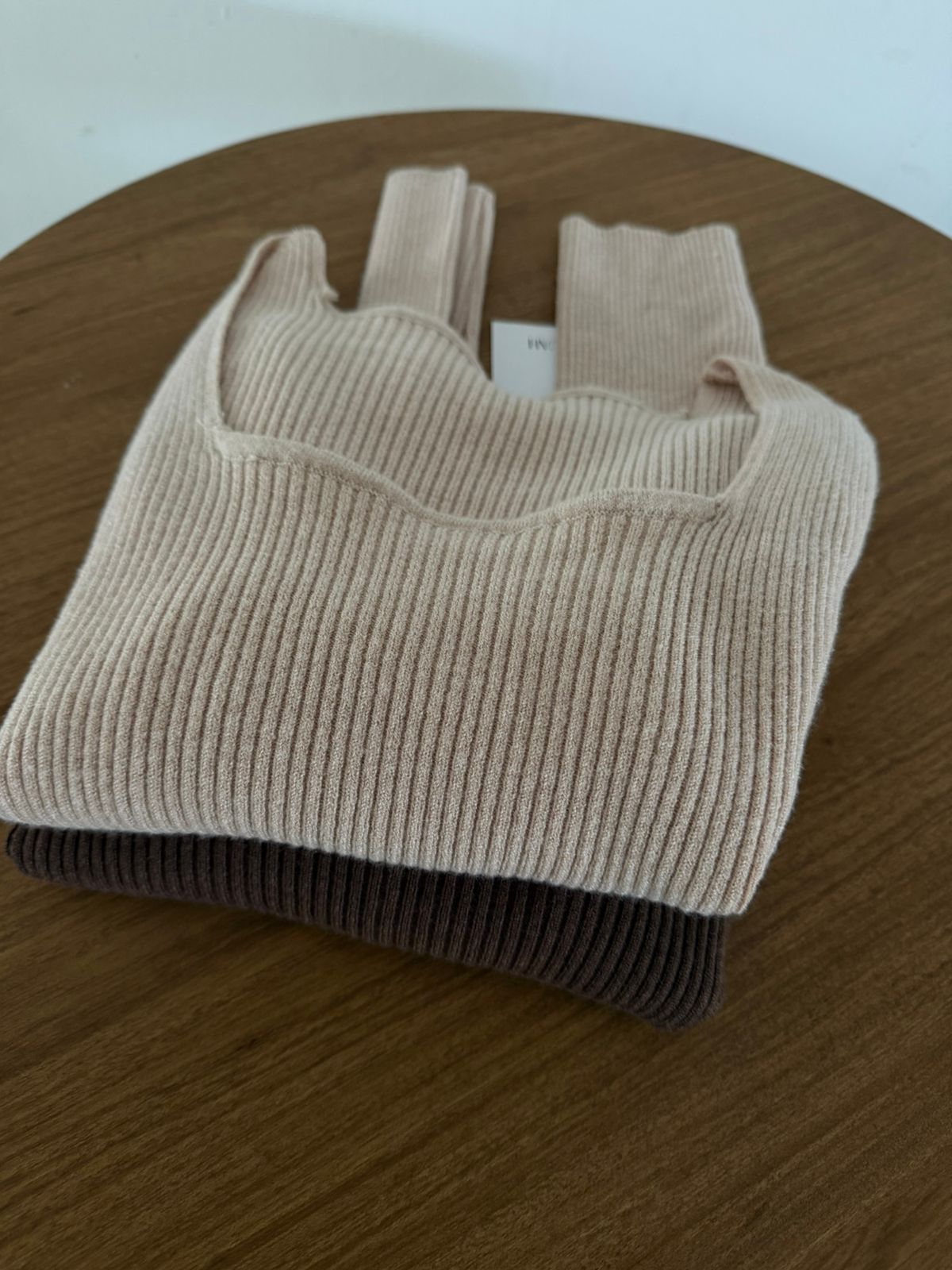Sweater Mía - Escote cuadrado