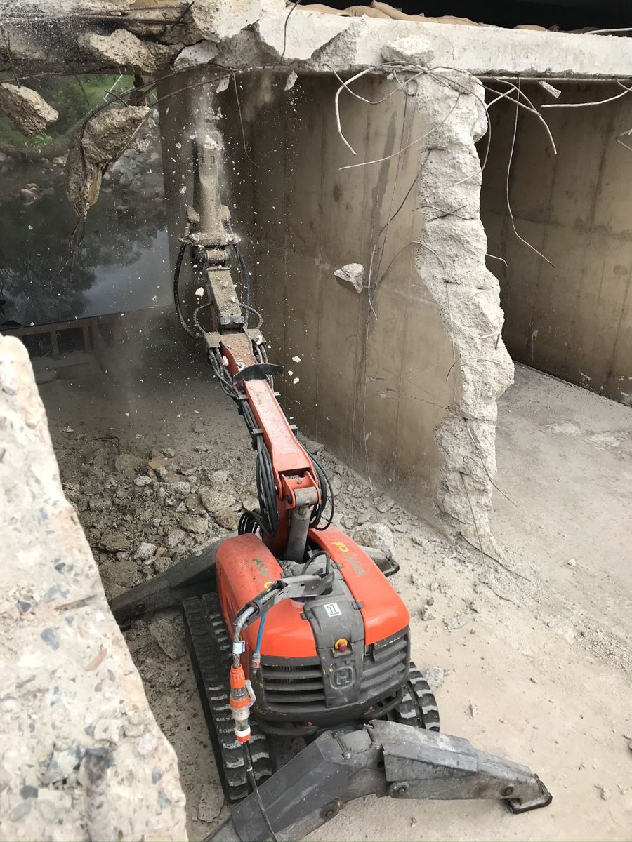 Concrete demolition and removal