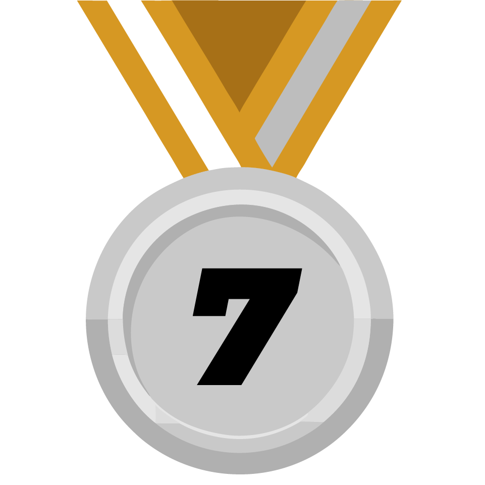 Step 7 of 9: Silver medal with gold lanyard and number 7, showing the finalization stage of the medal order.